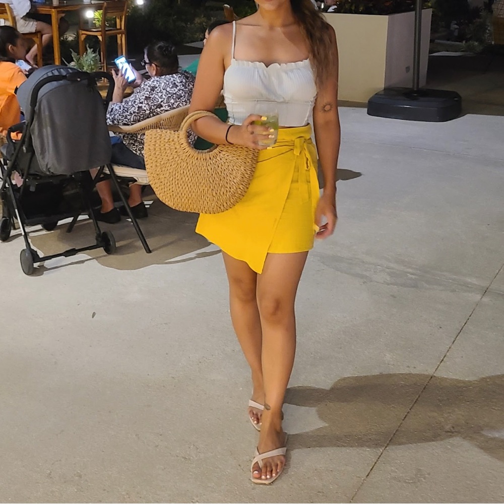 FASHION NOVA Yellow Knot Tie Skirt - Summer